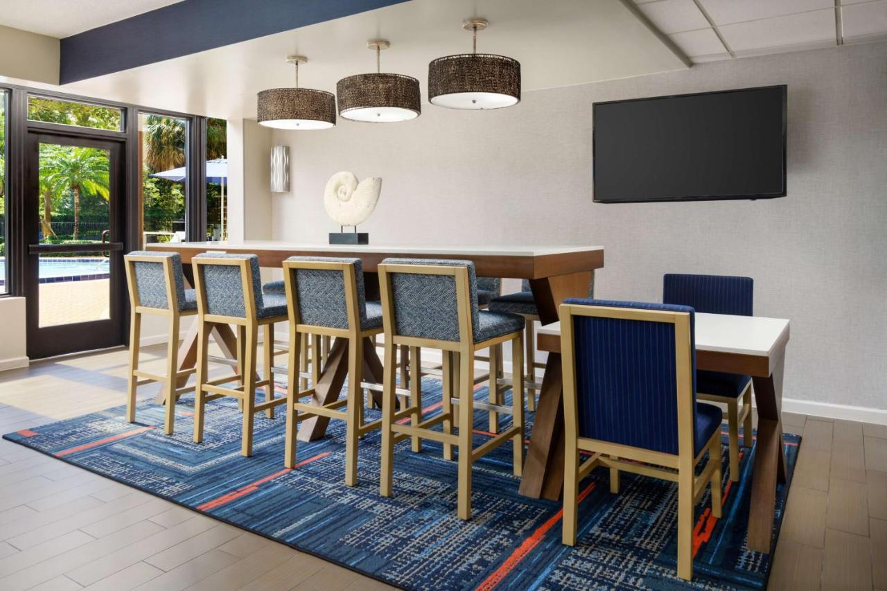 Hampton Inn Ft. Lauderdale-Cypress Creek Fort Lauderdale Eksteriør billede